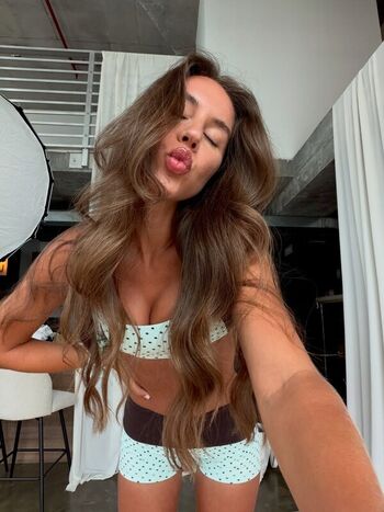 Full leaked Brit manuela private photo