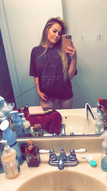 Full leaked Britney light page private onlyfans photo