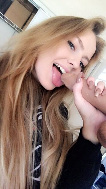 Full leaked Britney light page private onlyfans photo