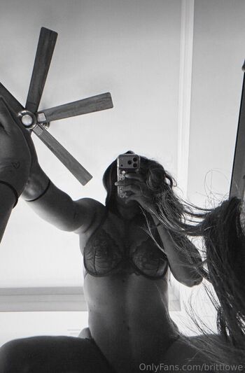 Full leaked Brittlowe page private onlyfans photo