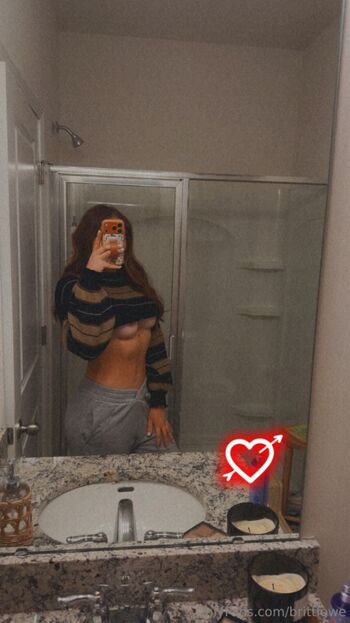 Full leaked Brittlowe private onlyfans photo