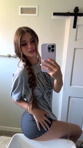 Full leaked Brooke monk private photo