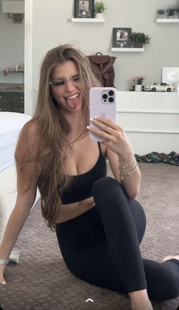 Full leaked Brooke monk page private photo