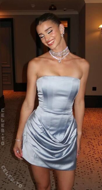 Full leaked Brooke monk page private photo