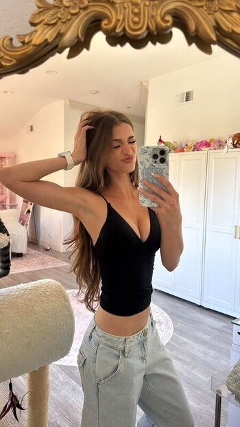 Full leaked Brooke monk private photo