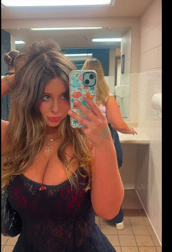 Full leaked Brookeerenae private onlyfans photo