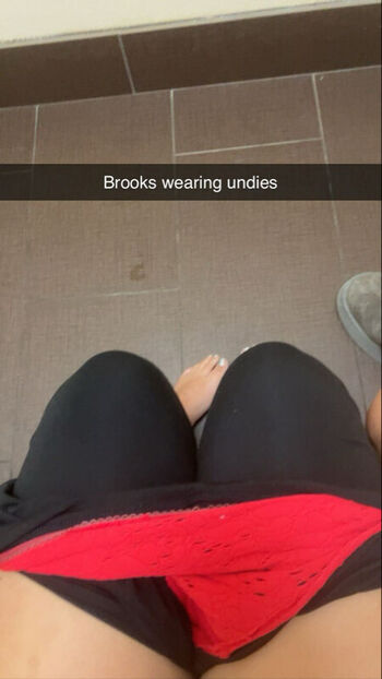 Full leaked Brookhooks private photo