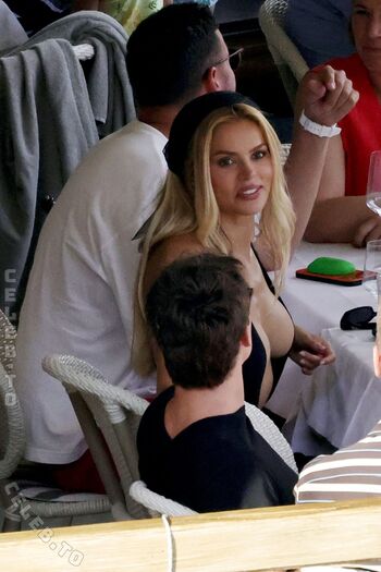 Full leaked Brooks nader page private photo
