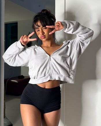 Full leaked Brown baddies private photo