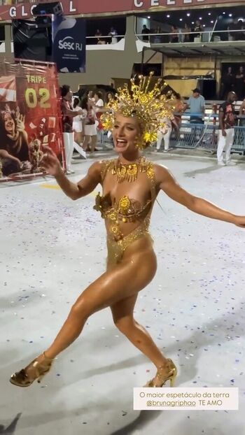 Full leaked Bruna griphao page private onlyfans photo