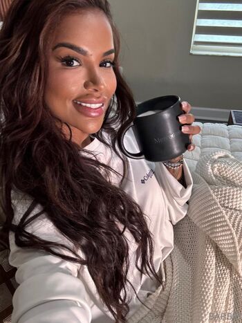 Full leaked Brunettebarbie ve  page private onlyfans photo