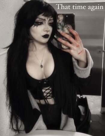 Full leaked Buffgothmom private photo