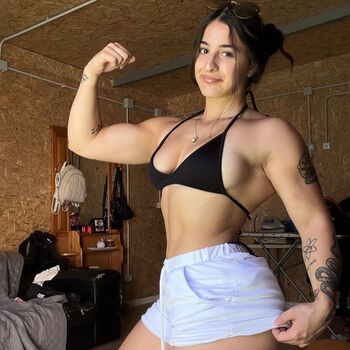 Full leaked Bulkycriiss private photo