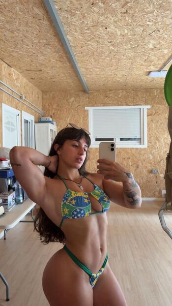 Full leaked Bulkycriiss private photo