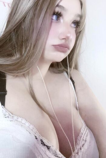 Full leaked Bunnita private photo