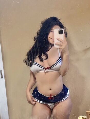 Full leaked Bunnybbri private photo