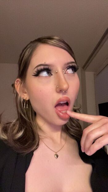 Full leaked Bunnyboylo private photo