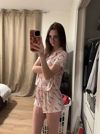 Full leaked Bunnygirlbree  page private onlyfans photo