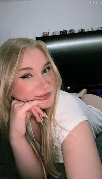 Full leaked Bunnylis private photo