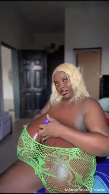 Full leaked Busty vivian private photo