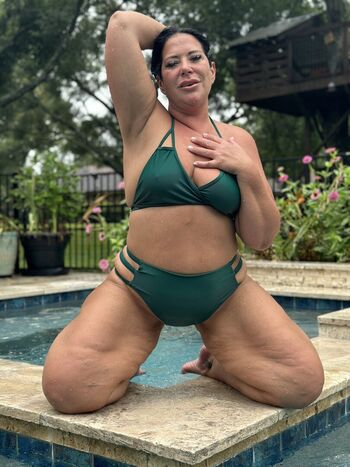 Full leaked Bustybexx private photo