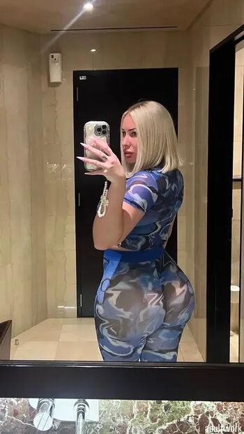 Full leaked Bustyblondeharlow private photo