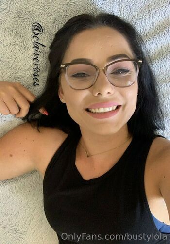 Full leaked Bustylola private photo
