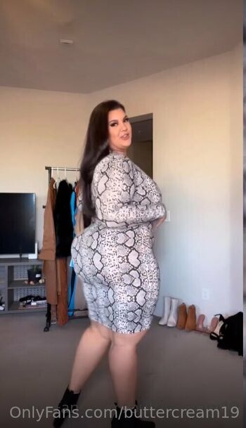 Full leaked Buttercream private photo