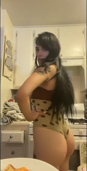 Full leaked Bvnnybearz private onlyfans photo