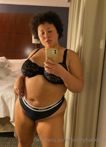 Full leaked Bxnnybaddie private photo