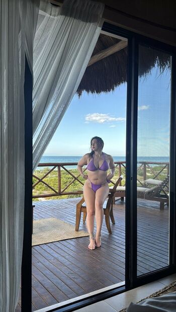 Full leaked C har lee private photo