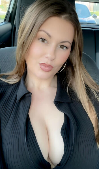 Full leaked Caarlita private photo