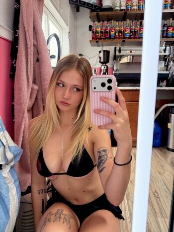 Full leaked Caffeine crushh page private photo