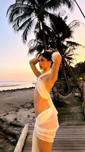 Full leaked Cait knight private onlyfans photo