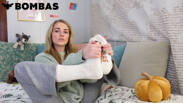 Full leaked Caitlin marie reacts page private onlyfans photo