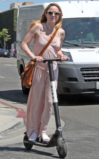 Full leaked Caity lotz private photo