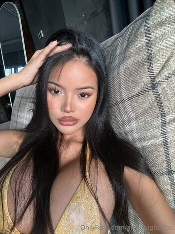 Full leaked Callmemia private onlyfans photo