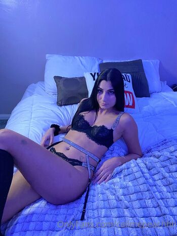 Full leaked Callmepeachhh private photo