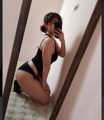 Full leaked Camarasoyval private onlyfans photo