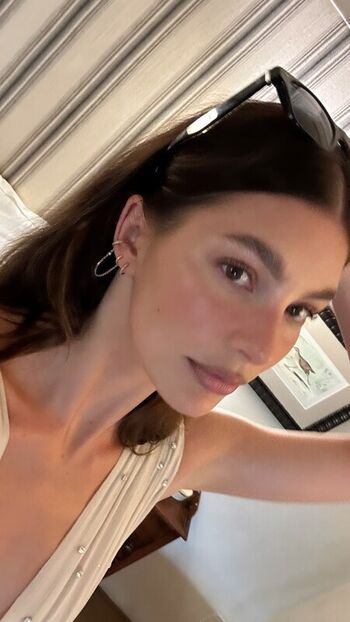 Full leaked Camila morrone private photo