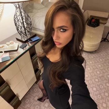 Full leaked Camila rendn private onlyfans photo