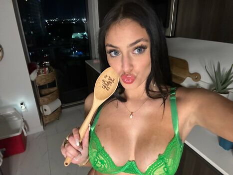Full leaked Camilla arauj private photo