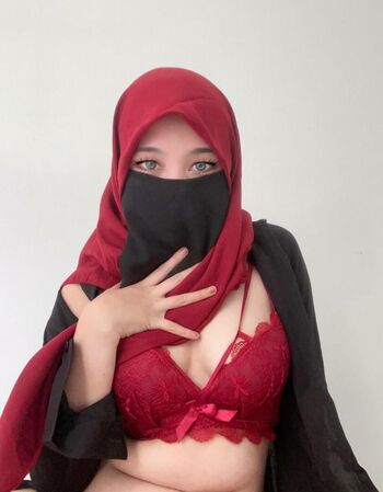 Full leaked Camilla hijab private photo