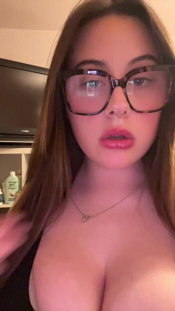 Full leaked Candicedih private photo