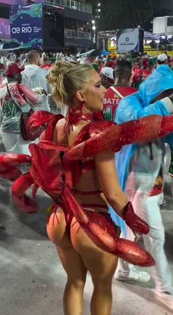 Full leaked Candid brasil page private photo