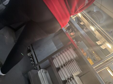 Full leaked Candidsluts page private onlyfans photo