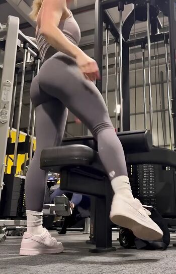 Full leaked Candidsluts page private onlyfans photo