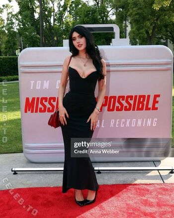 Full leaked Candylion cos page private onlyfans photo