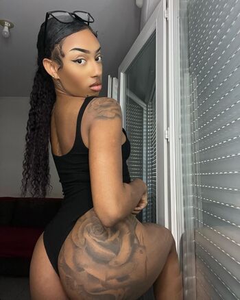 Full leaked Canellemodele private photo