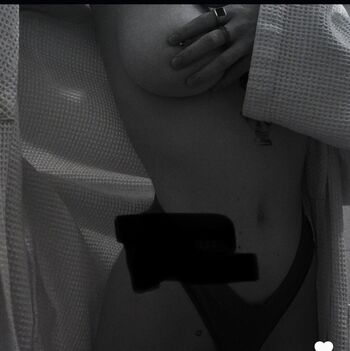 Full leaked Caponce private photo